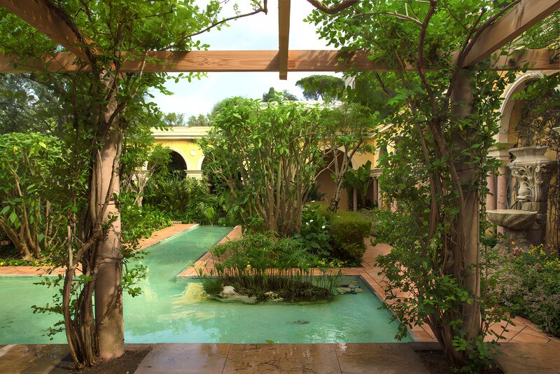Tranquil Garden Retreat