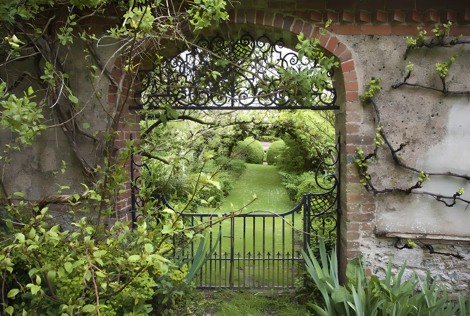Secret Garden Gateway