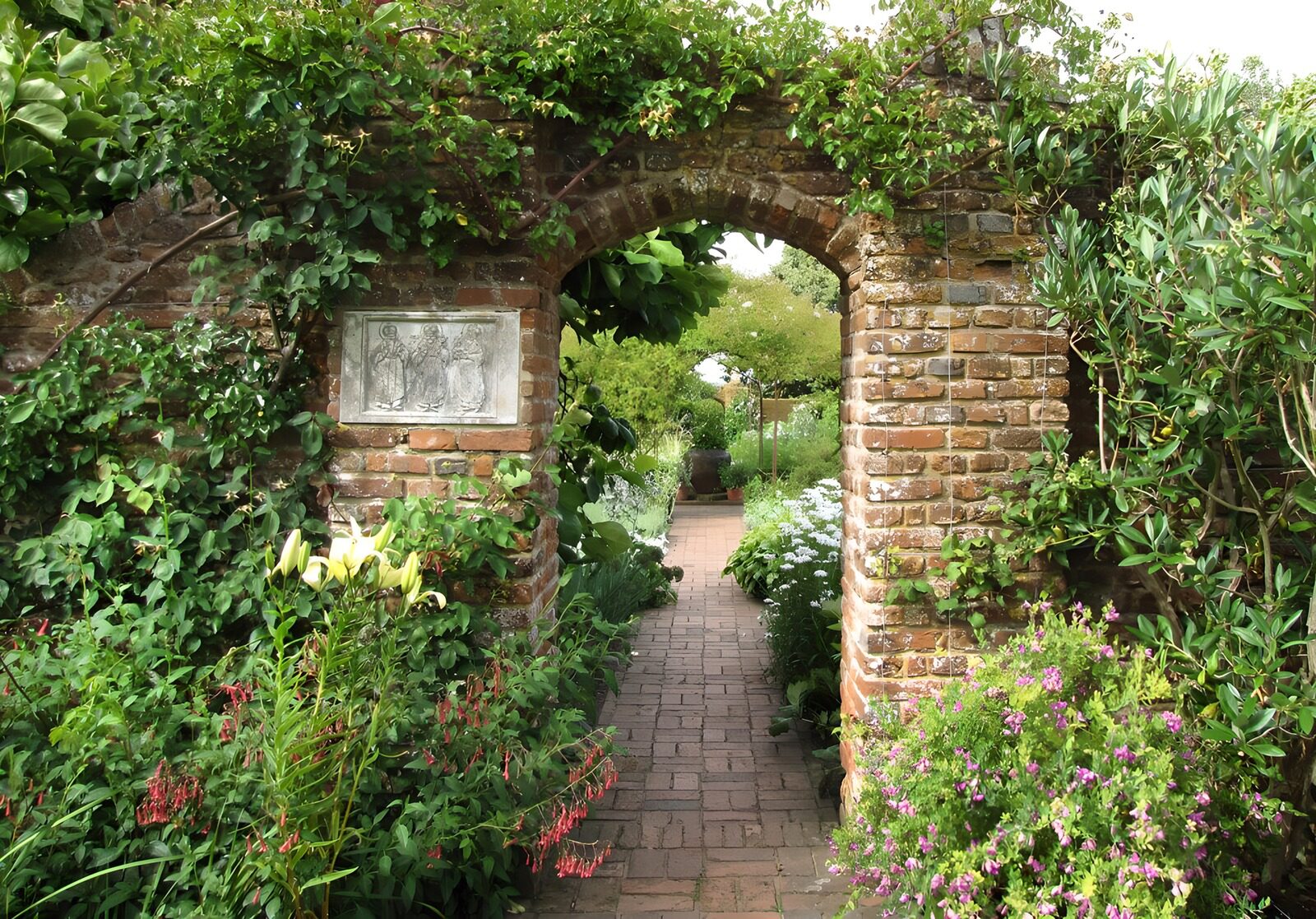 Serene Garden Archway