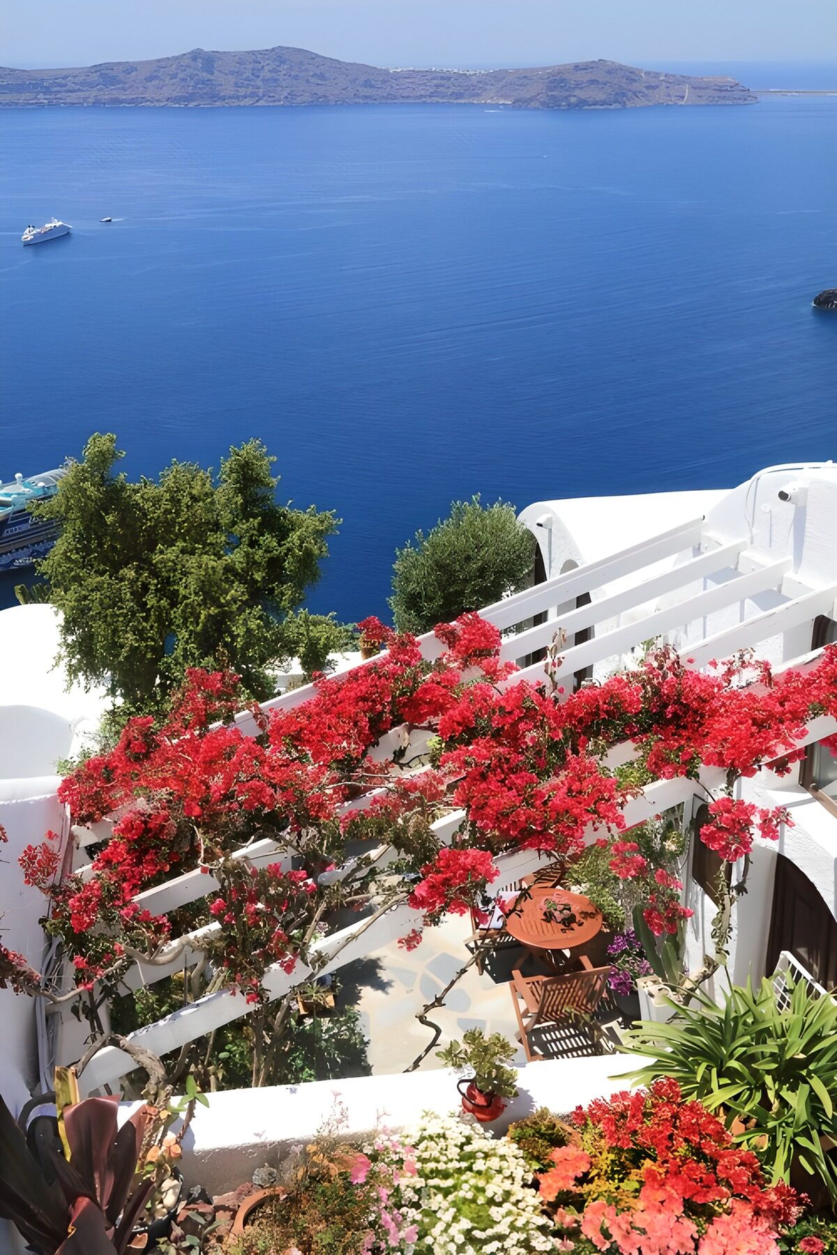 Serene Santorini View