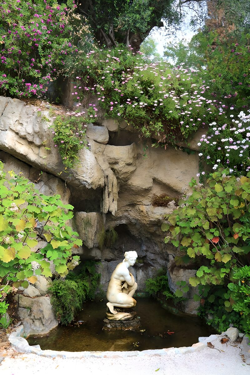 Serene Garden Fountain with Statue